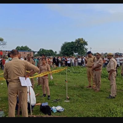 अज्ञात बदमाशो ने दंपत्ति को लूटकर पत्नी की गला रेतकर हत्या पति घायल