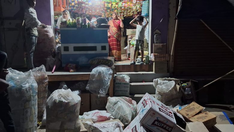 उझानी -बाइक सवार बदमाशो ने दुकान पर बोला धाबा, दुकानदार के कनपटी पर तमंचा लगाकर  ले उडे पचास हजार