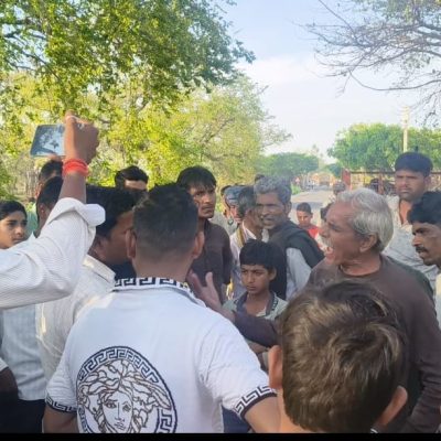 उझानी-मलिकपुर गौशाला में अव्यवस्थाओं पर विवाद, गौवंश की हालत चिंताजनक